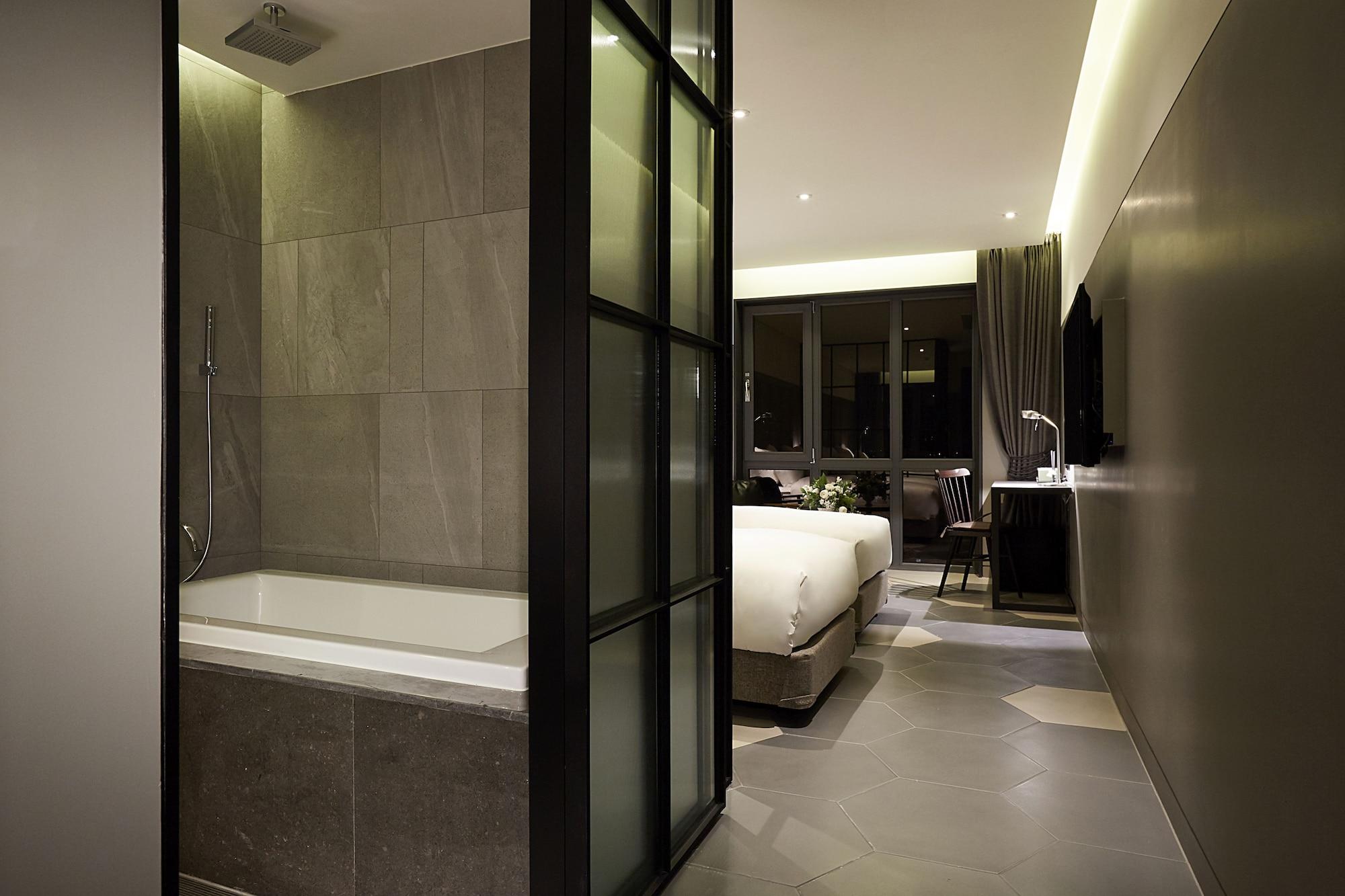 Hotel 9 Brick