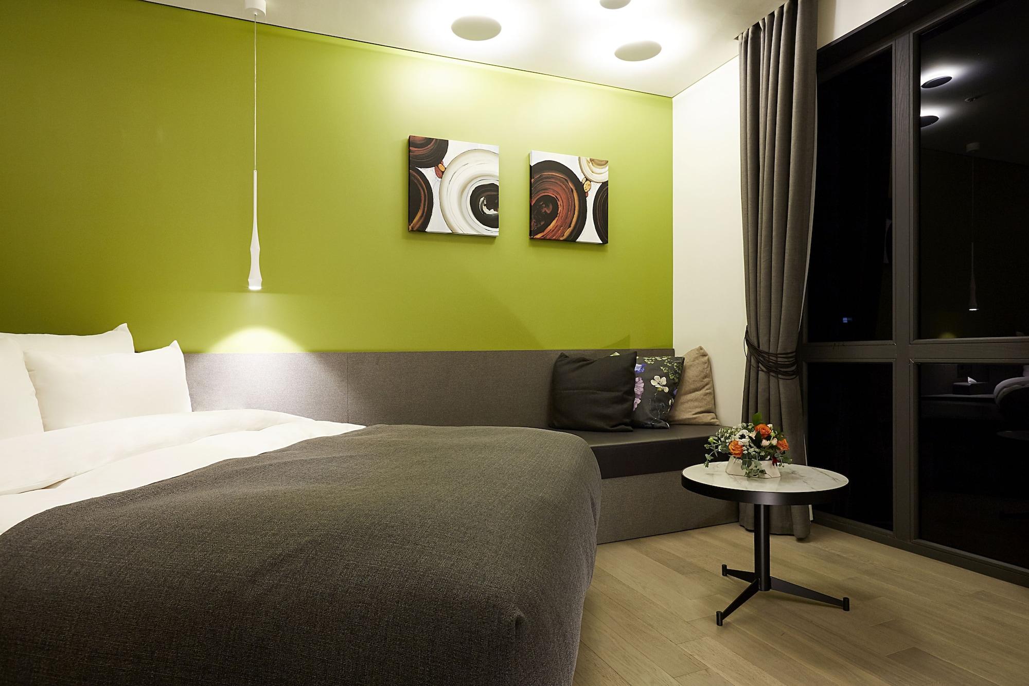Hotel 9 Brick 3*