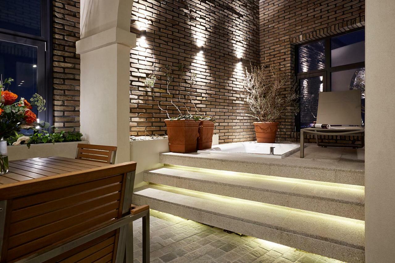 Hotel 9 Brick 3*